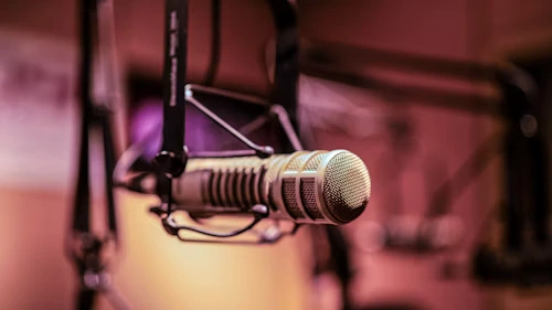 Music and podcast streaming microphone
